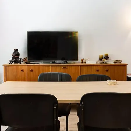 Renovated, Open And Functional Old House